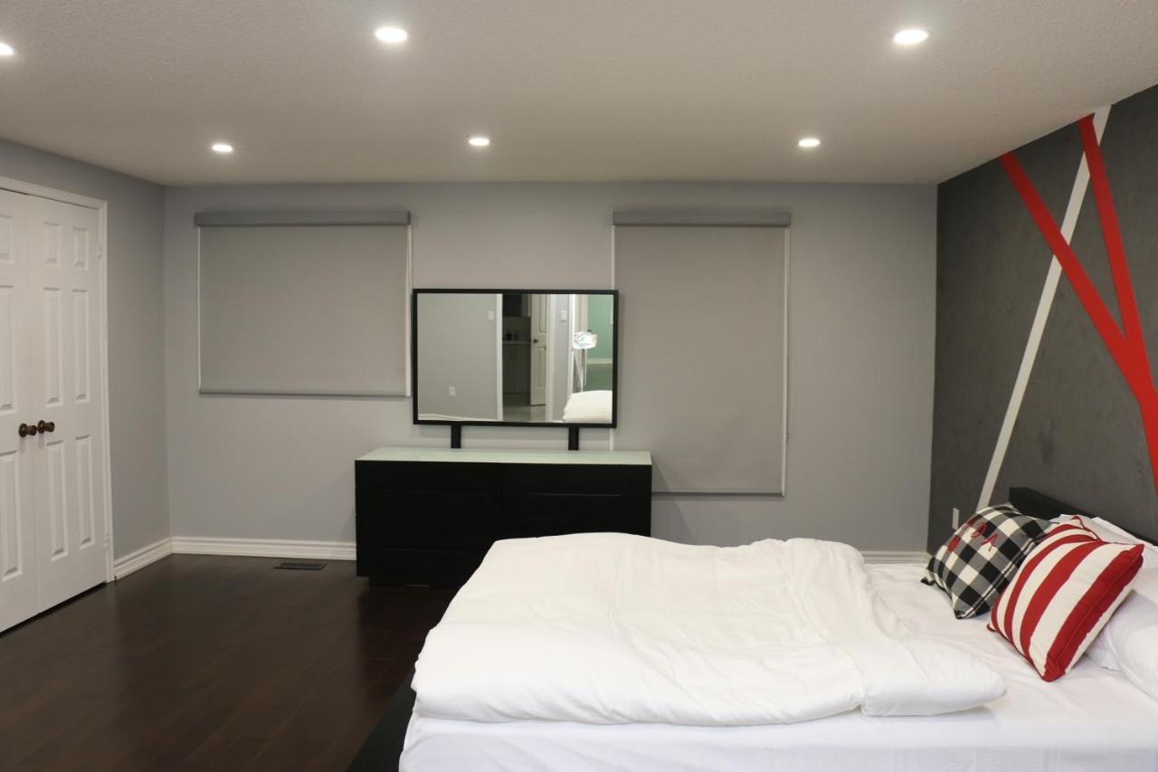 Quiet And Contemporary Home ماركهام المظهر الخارجي الصورة